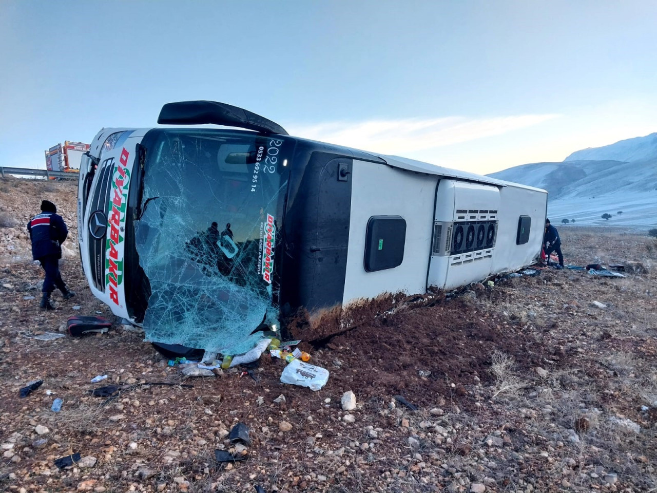 Afyonkarahisar'da otobüs devrildi: 6 ölü