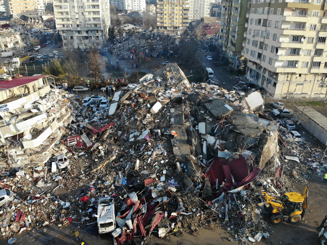 Deprem bölgesine 1275 psikosoyal destek uzmanı