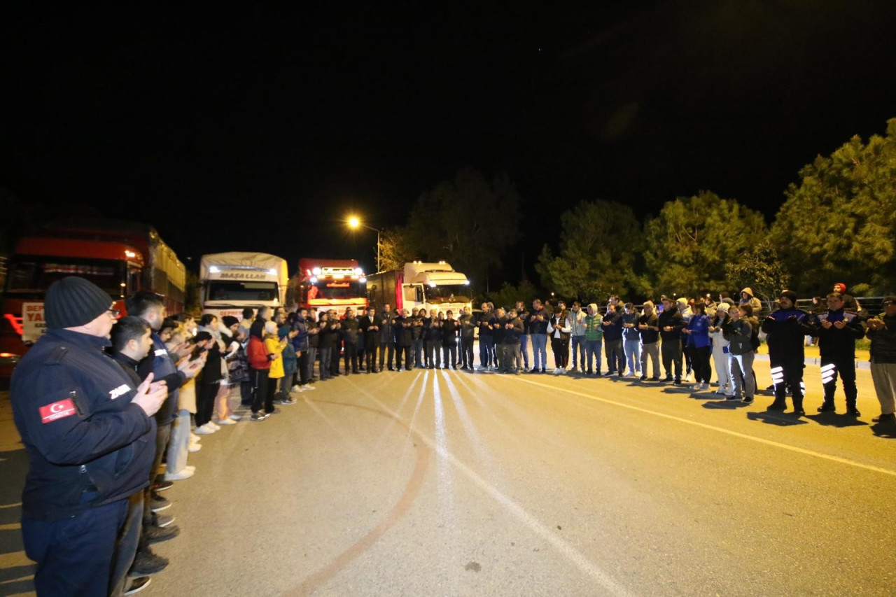 9 Yardım TIR’ı deprem bölgesine uğurlandı  