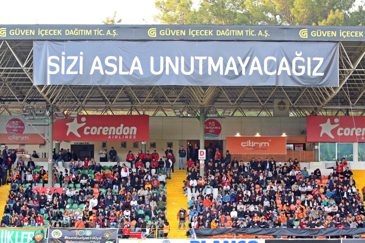 Alanyaspor - Galatasaray maçında duygu dolu anlar