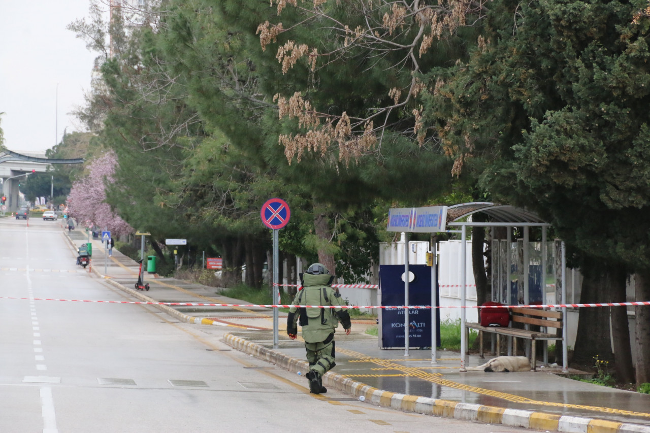 Şüpheli valiz polisi harekete geçirdi