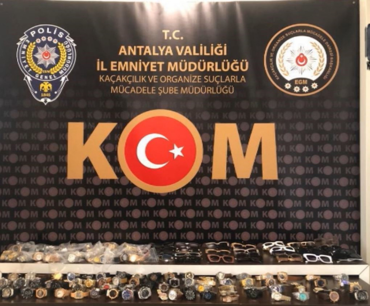 Antalya merkezli 3 ilde kaçakçılık operasyonu