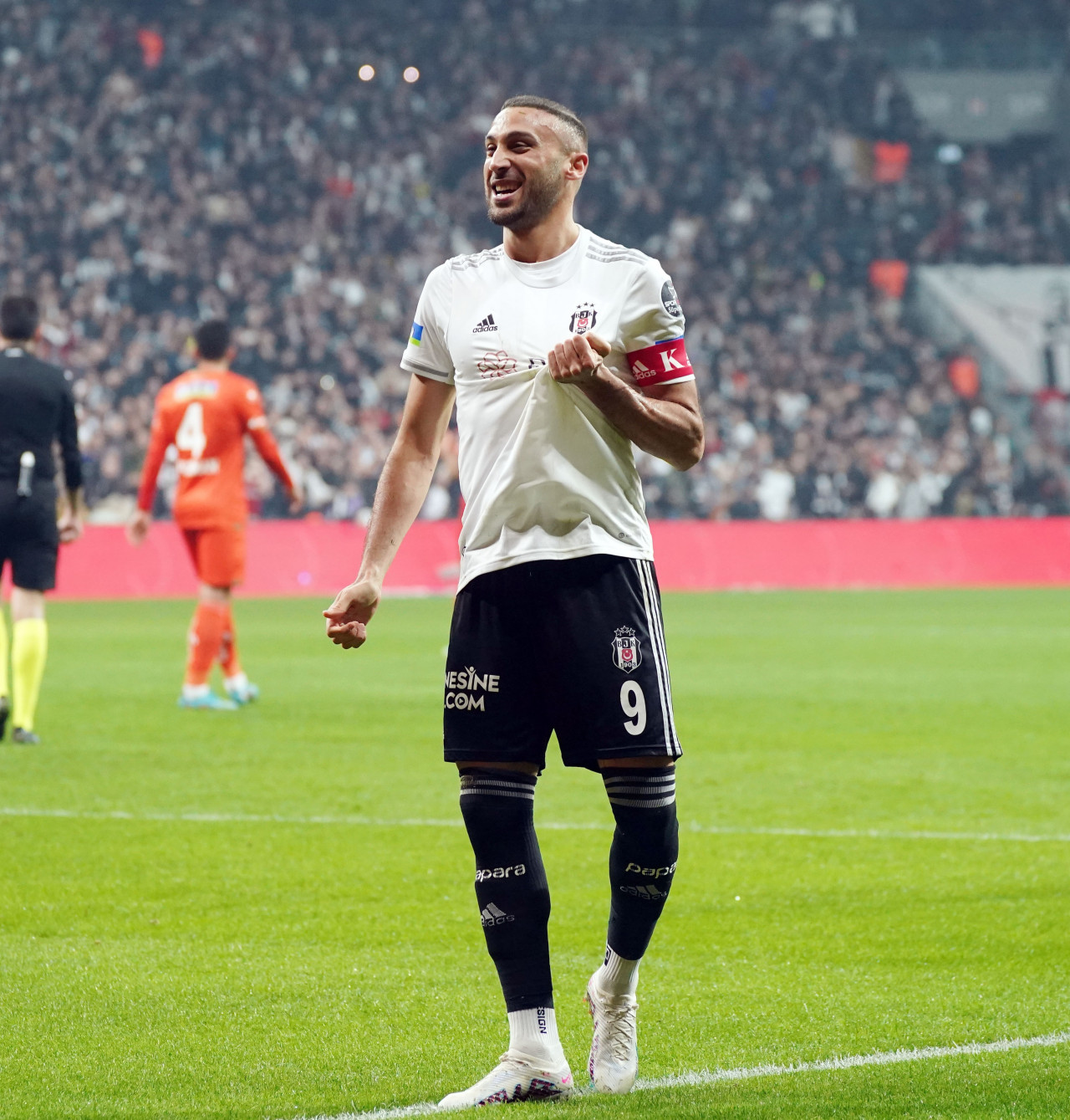 Teklifi reddetti Beşiktaş'ta kalacağım dedi