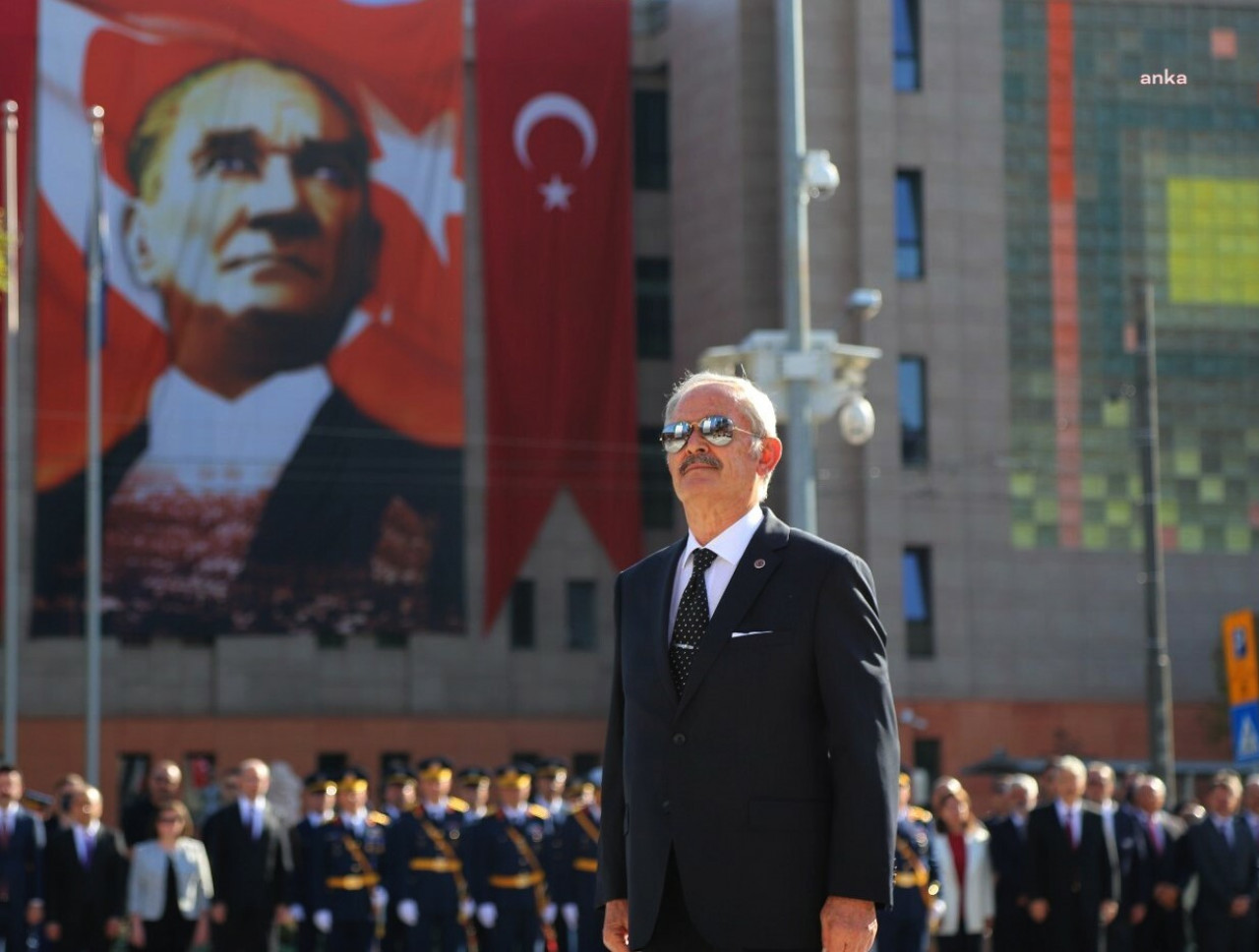 Eskişehir Büyükşehir Belediye Başkanı Büyükerşen'den 18 Mart Mesajı