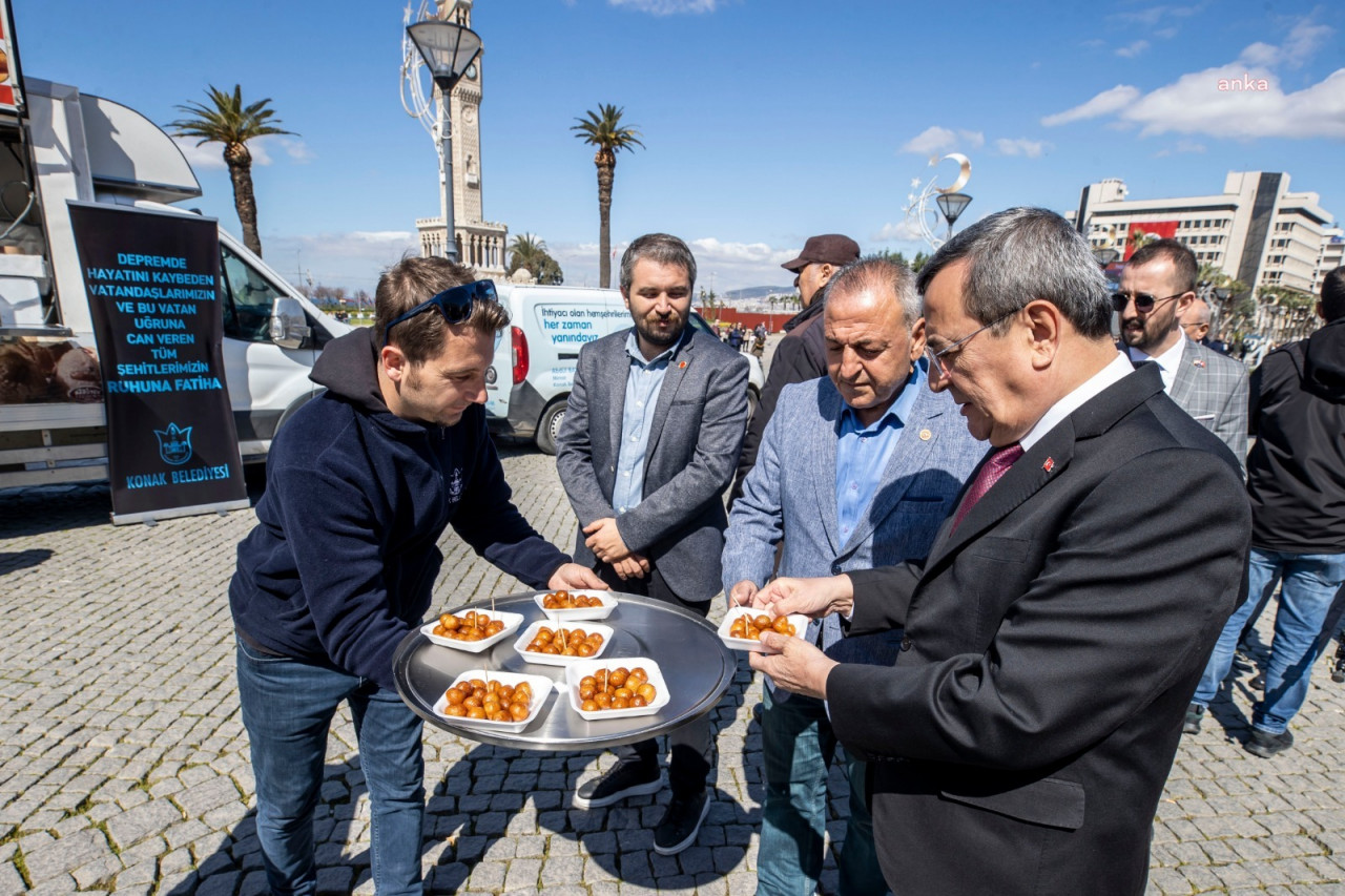 Konak Belediyesi Çanakkale Şehitleri Anısına Lokma Döktürdü