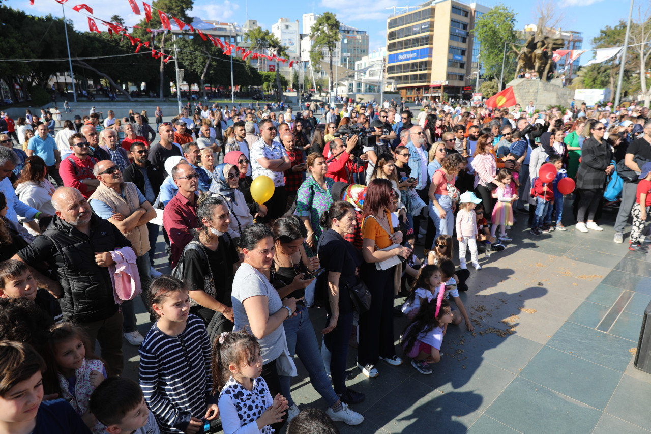 Antalya’da Sevgi Korteji