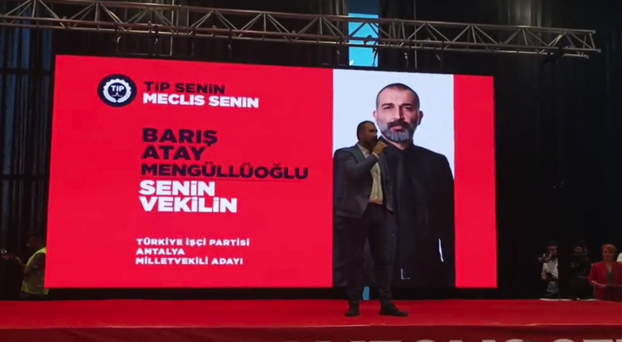 TİP toplantısında coşkulu görüntüler