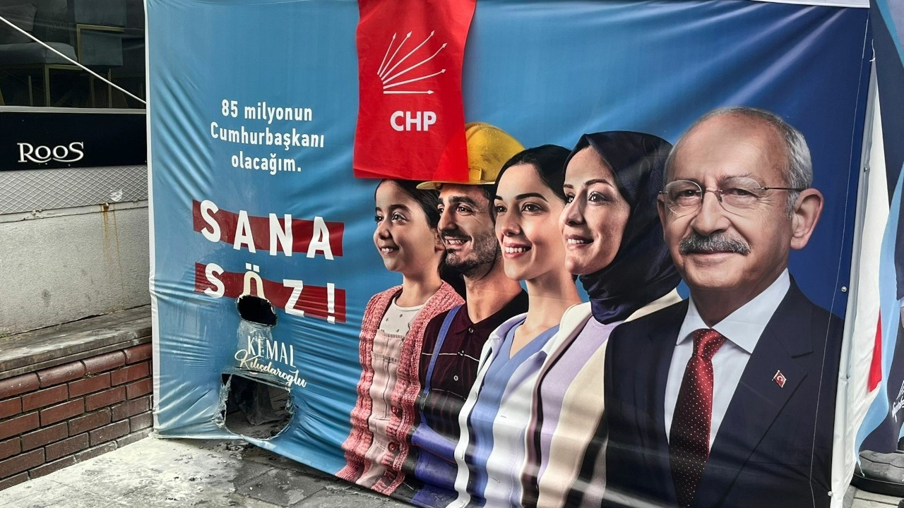 CHP seçim çadırını yakan şahıs yakalandı: "Isınmak için"