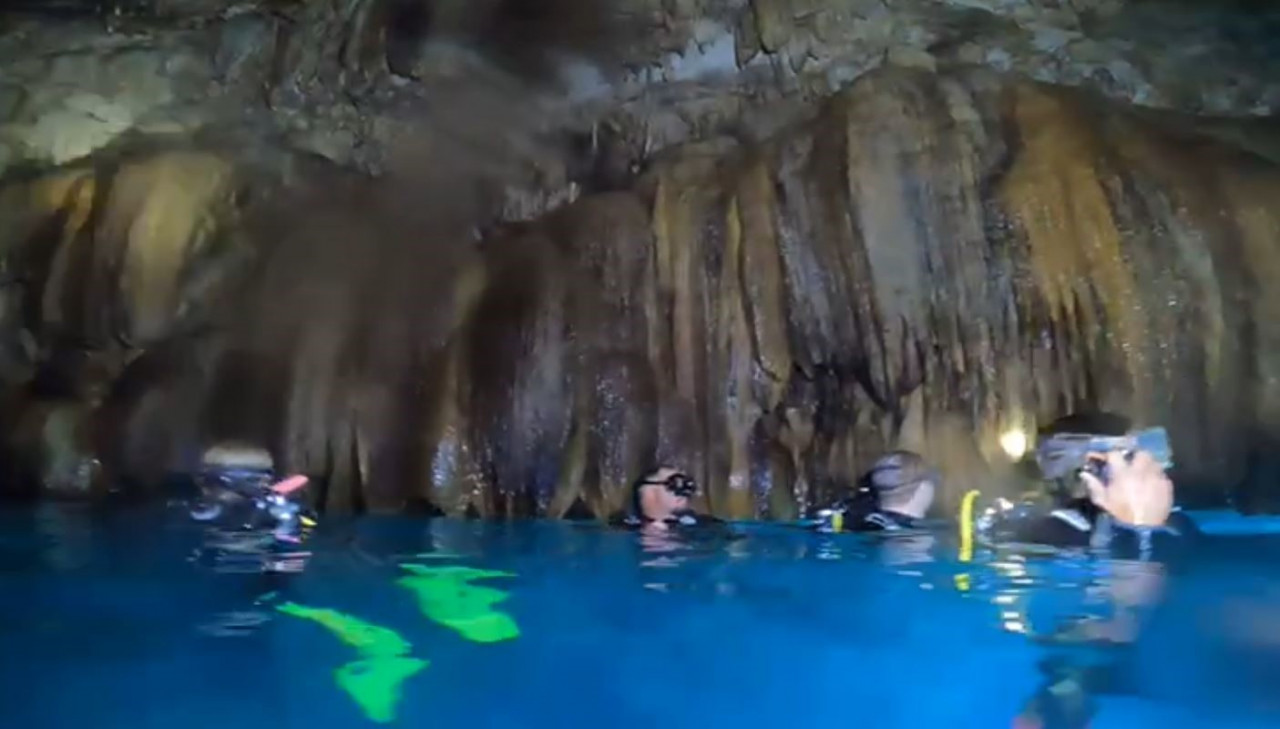 Turistlerin yeni cazibesi "falezlerin mağaraları"