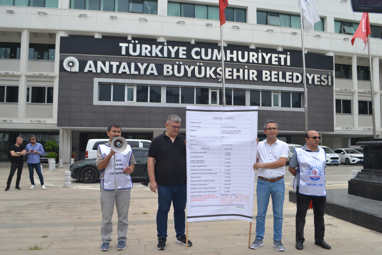 Büyükşehir’e temsili karne