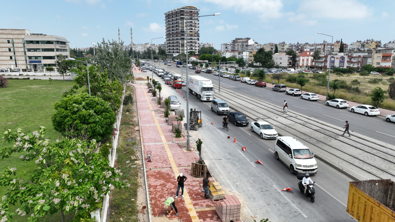 Büyükşehir Sakarya Bulvarı’nda çalışıyor