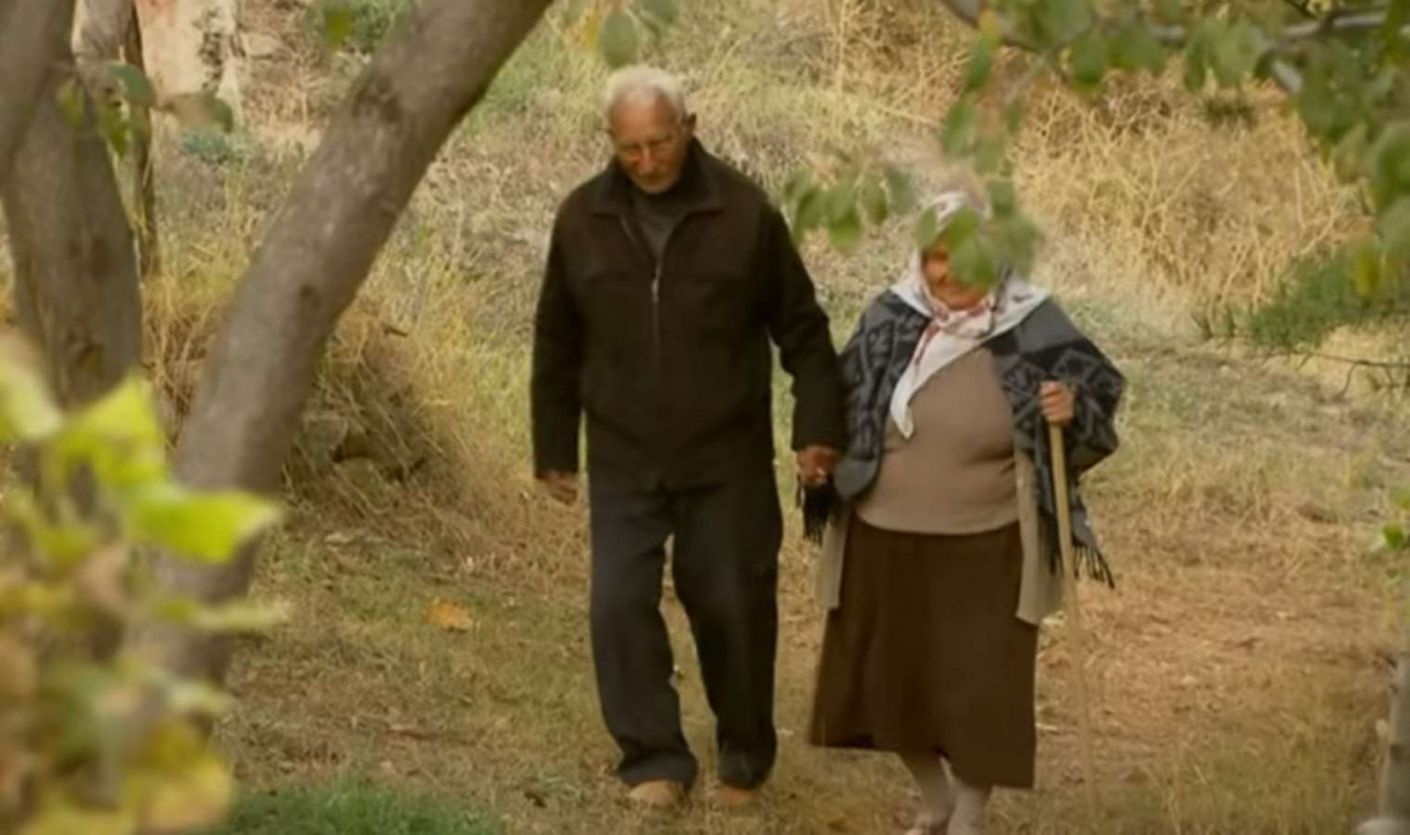 Alucra Belediye Başkanı Suat Aybar'ın Kore Gazisi kayınpederi önce kendini sonra eşini vurdu