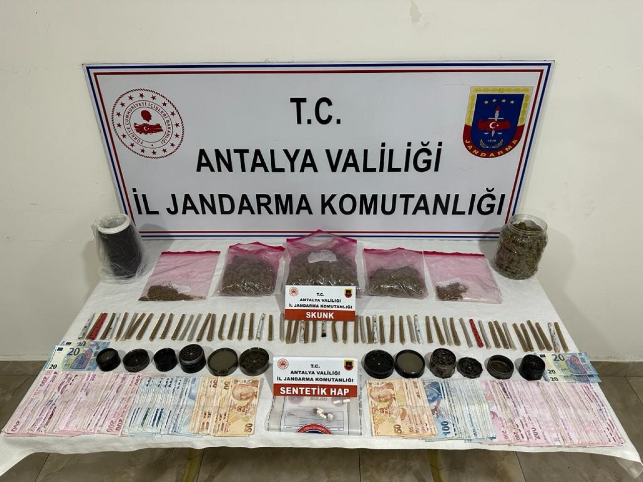 Zehir tacirlerine jandarma balyozu