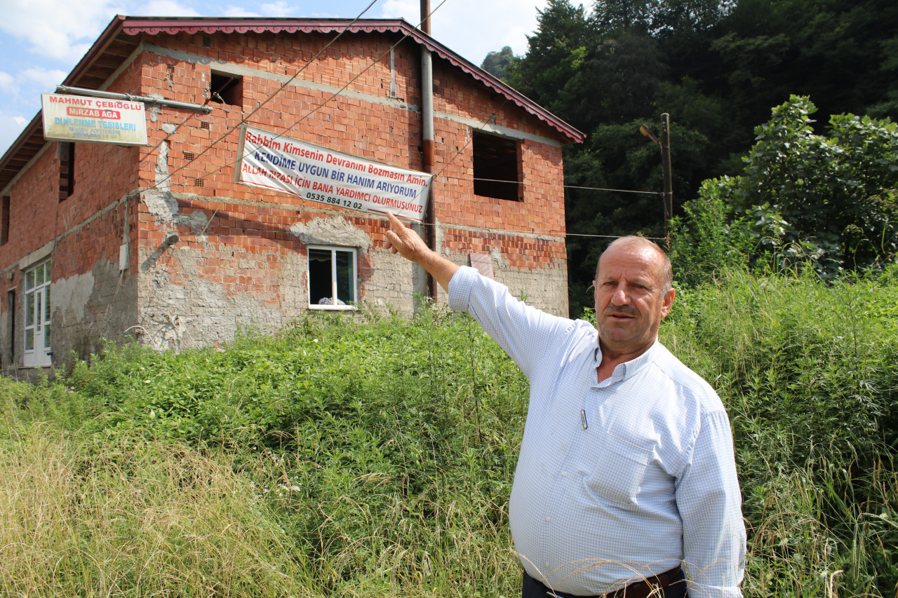 Kalkandere'de pankartlı evlilik arayışı