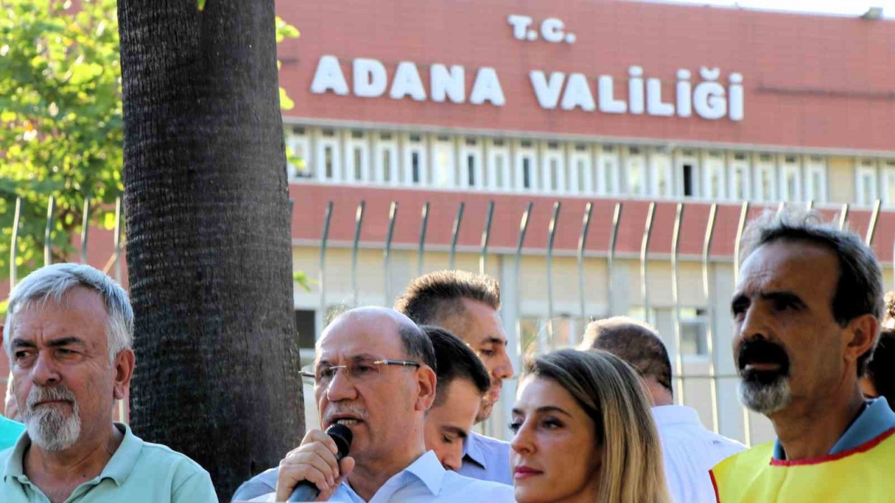 Adana'da eğitimciler şiddete karşı ses yükseltti