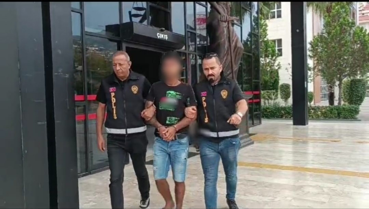 Antalya'da büyük operasyon: 21 kişi tutuklandı