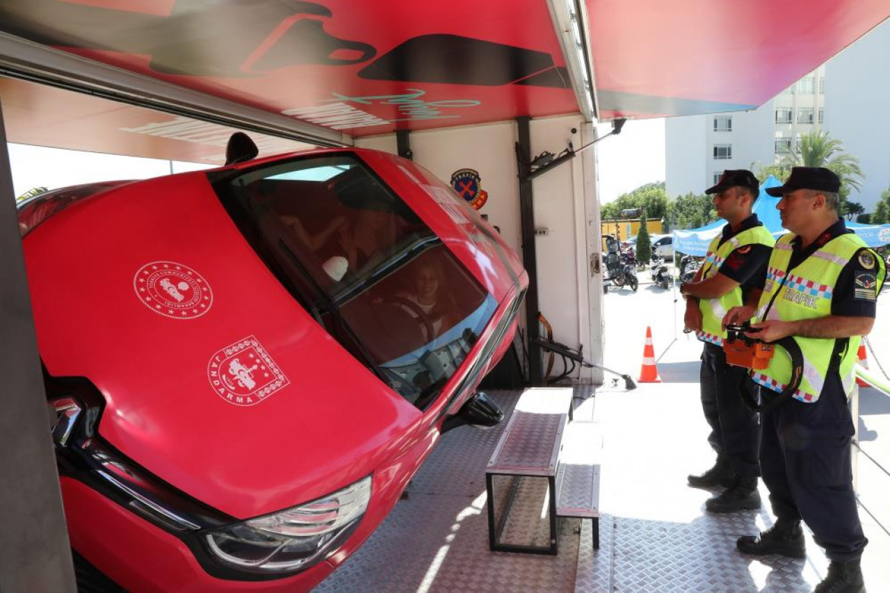 Alanya'da üniversite öğrencilerine görülmemiş eğitim