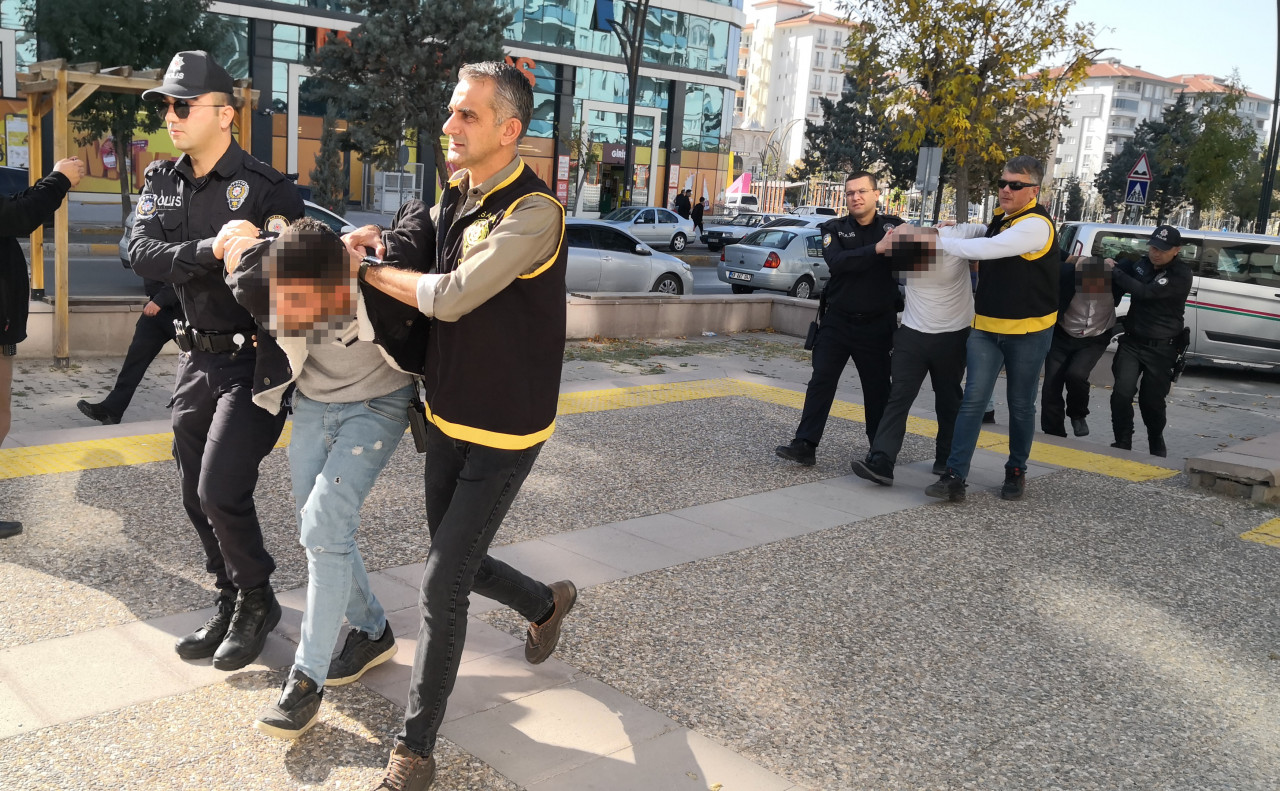 Aksaray'da kanlı düğün kavgası 1 ölü 3 yaralı