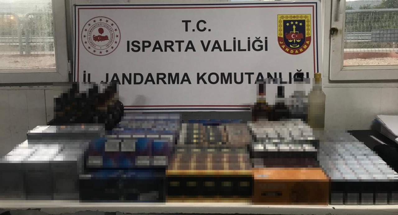 Isparta’da kaçak sigara ve alkol ele geçirildi