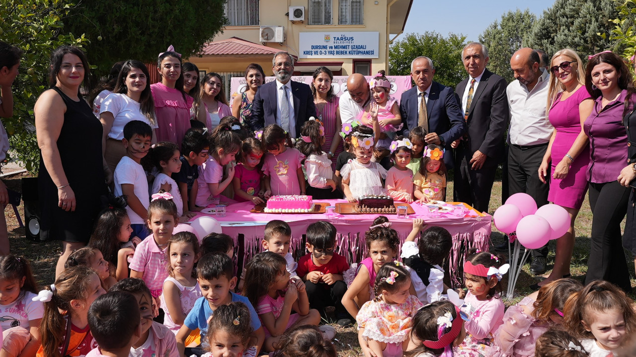 Mersin Belediyesi'nden Dünya Kız Çocukları Günü kutlaması