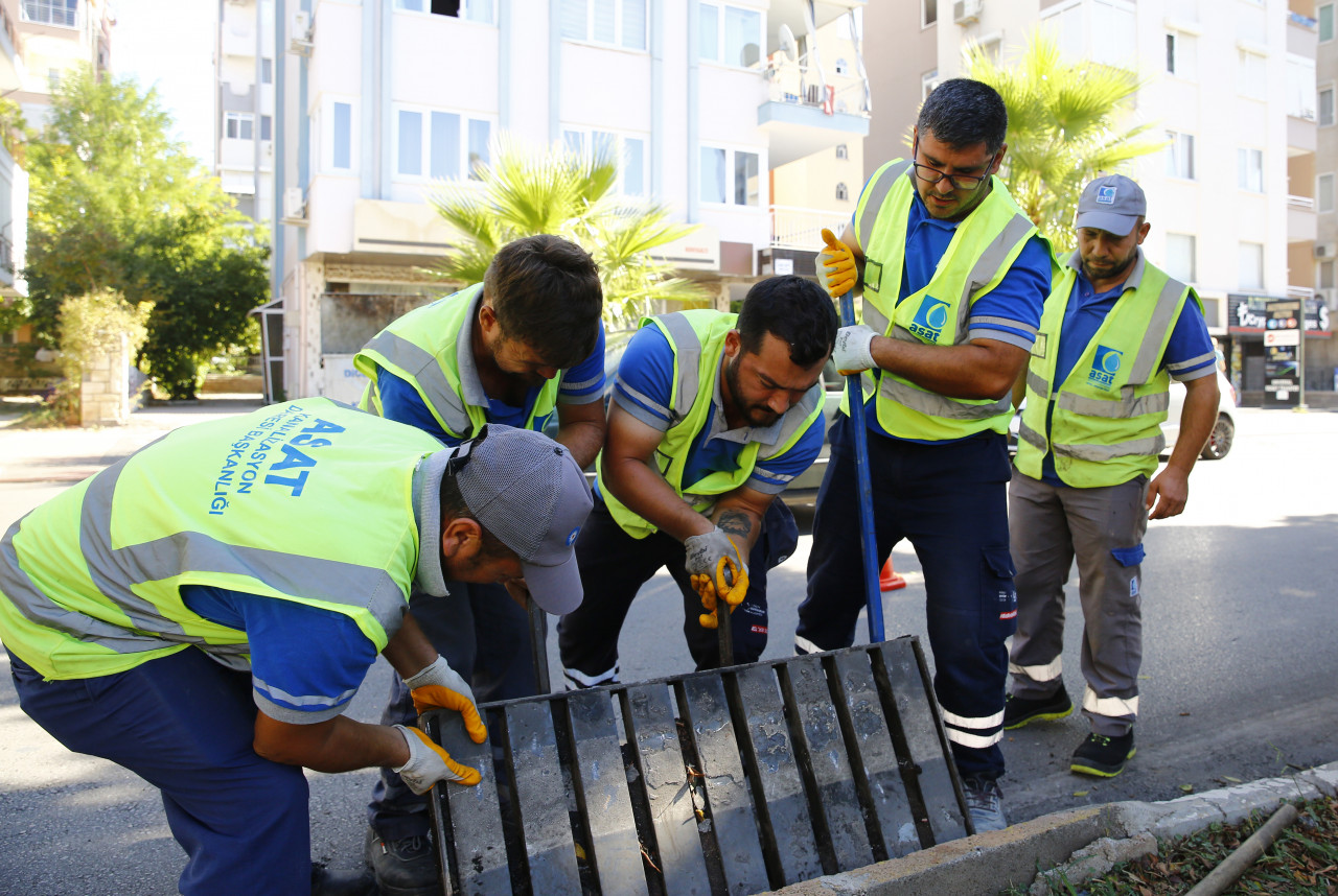 Antalya’da yağmur öncesi son hazırlıklar