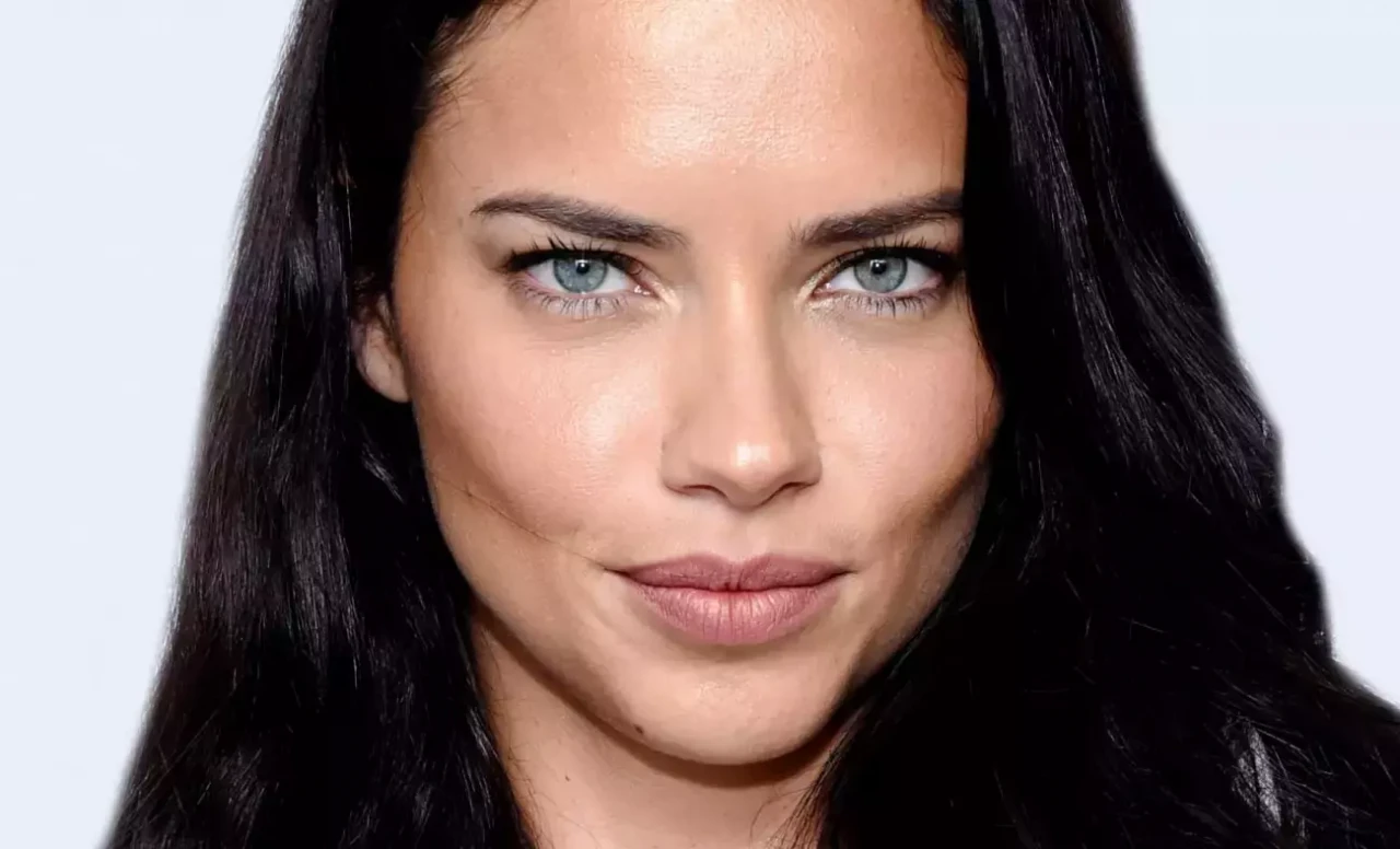 Adriana Lima'dan estetik iddialarına yanıt! "Bu surat…"