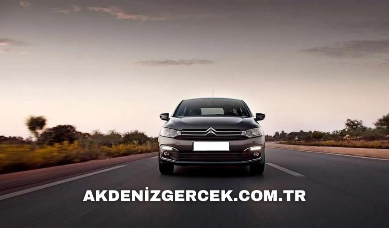 İcradan satılık 2013 model Citroen marka araç