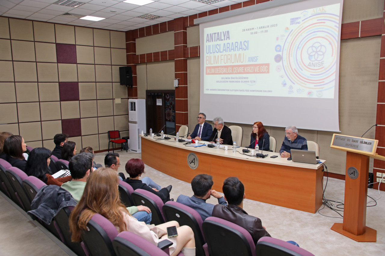 Antalya Uluslararası Bilim Forumu başlıyor  ‘İklim Değişikliği, Çevre Krizi ve Göç’ konuları konuşulacak