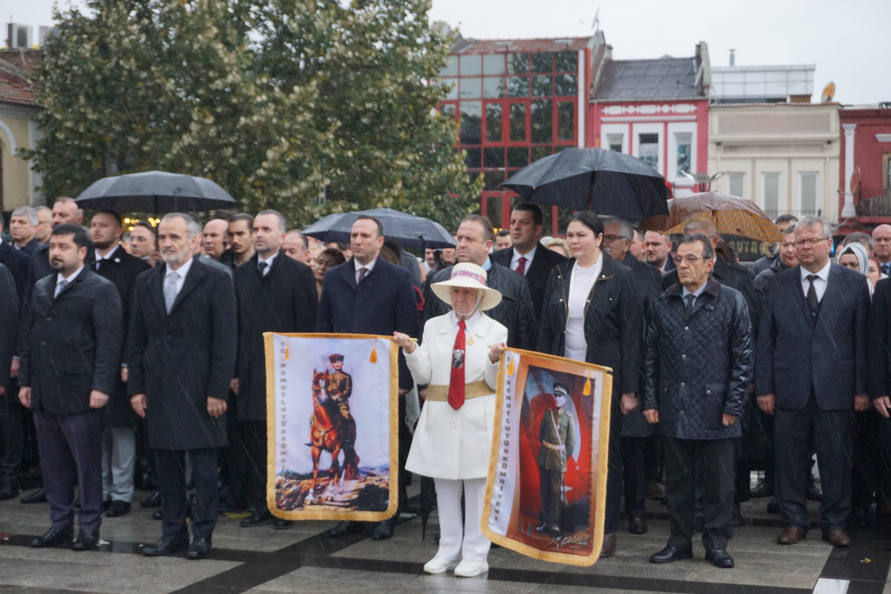 Edirne kurtuluşunun 101.yılını coşkuyla kutladı