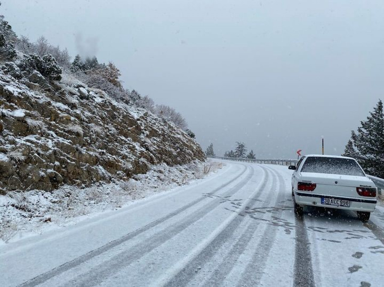 Adana'ya kar yağdı