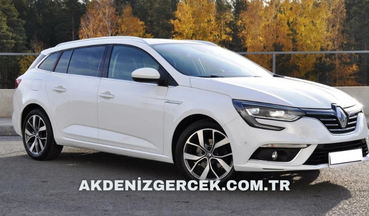 İcradan satılık 2018 model Renault marka otomobil