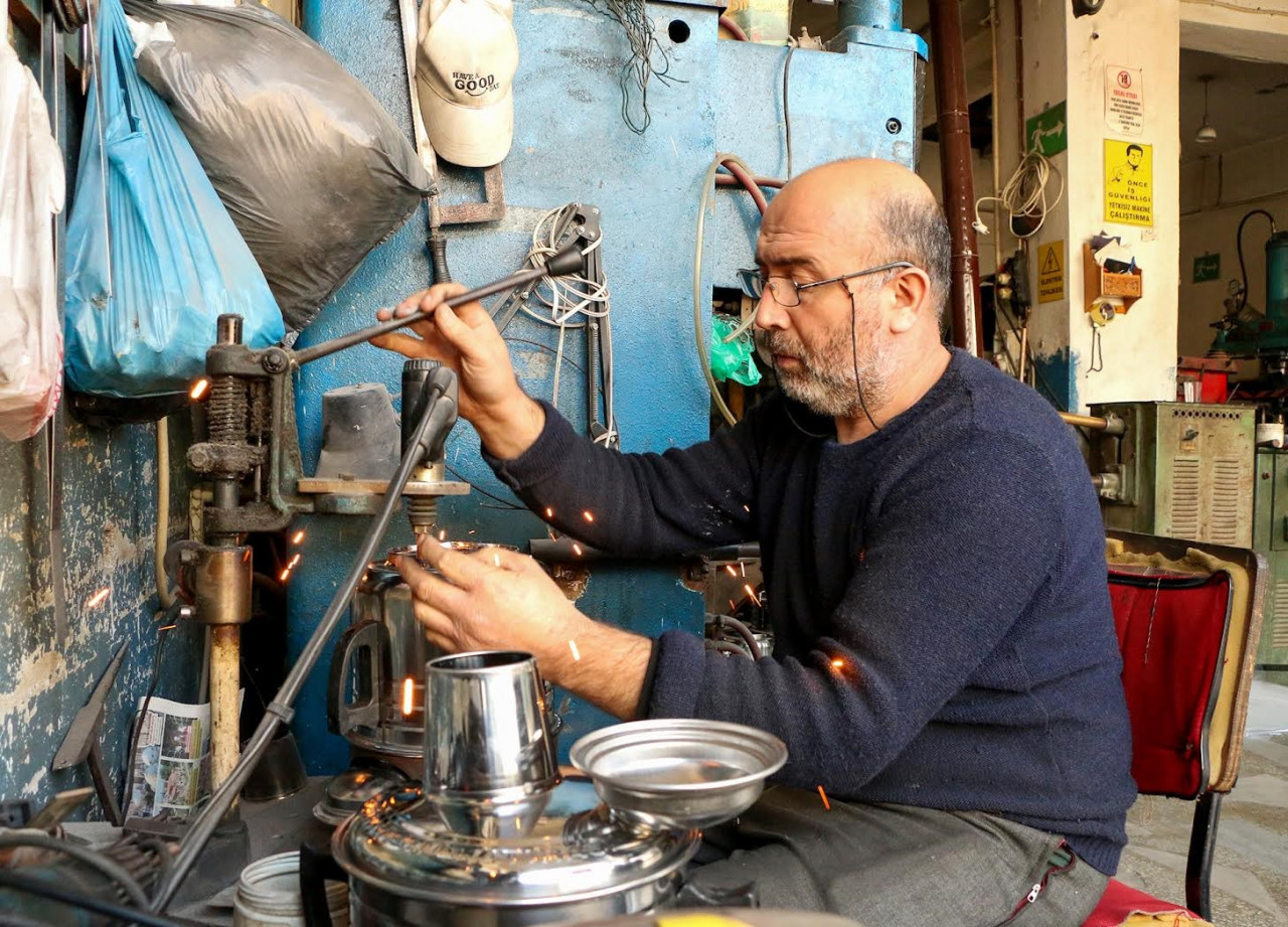 Vezirköprü'de 200 Yıllık Bir Geleneği Yaşatan Yassı Semaverler