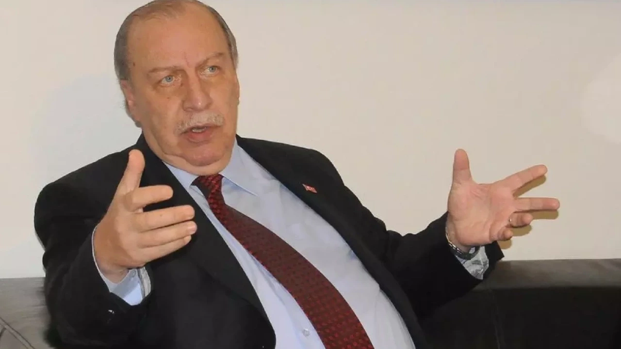 Eski Bakan Yaşar Okuyan hastaneye kaldırıldı