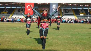 Kuşadası Belediyesi Halk Dansları Akademisi Kuruyor