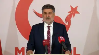 REMZİ ÇAYIR: “KOSKOCA CUMHURBAŞKANI, HAVUZ TEMELİ ATMIŞ, ‘HASTANE TEMELİ’ DİYOR. TİYATRODAN BIKMADIN MI”