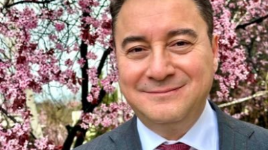 ALİ BABACAN: ANNEME VE EŞİME BAHARI HEDİYE ETMEK İÇİN SANDIĞA GİDİYORUM