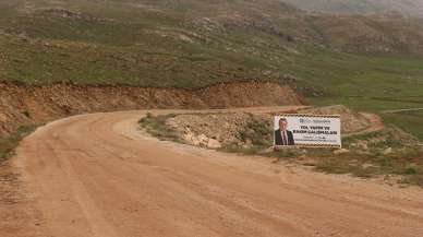 Büyükşehir’den Elmalı’da yol çalışması