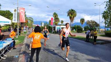 Uluslararası Alanya Triatlon Yarışları’nın kazananları belli oldu