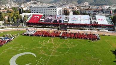 Muğla'da Cumhuriyet'in 100. yılı çoşku ile kutlandı