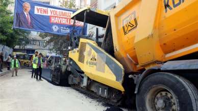 Akdeniz Belediyesi zarar gören kilitli parke taşlarını asfaltla değiştiriyor!