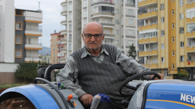 Emekli öğretmen tarlasını satmıyor üretime devam ediyor