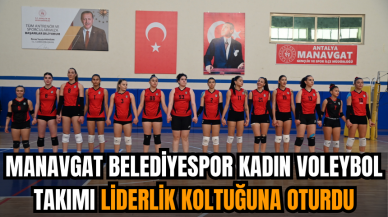 Manavgat Belediyespor Kadın Voleybol Takımı liderlik koltuğuna oturdu