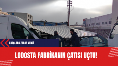 Lodosta fabrikanın çatısı uçtu!