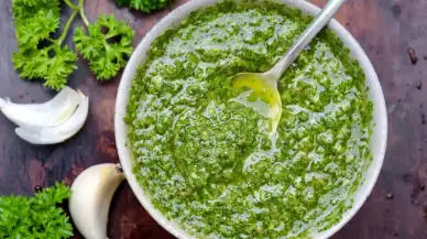 Salsa Verde sosu nasıl yapılır? Ev yapımı Salsa Verde sosu tarifi