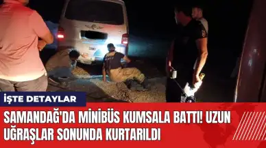 Samandağ'da minibüs kumsala battı