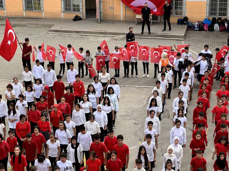 Bağlar'da coşkulu 100.yıl koreografisi! 4