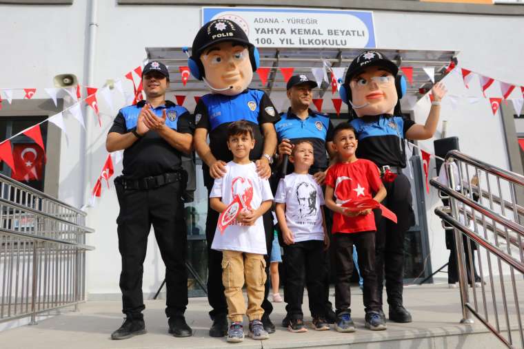 Çocukların sevgisi ve polislerin jestleri! 11