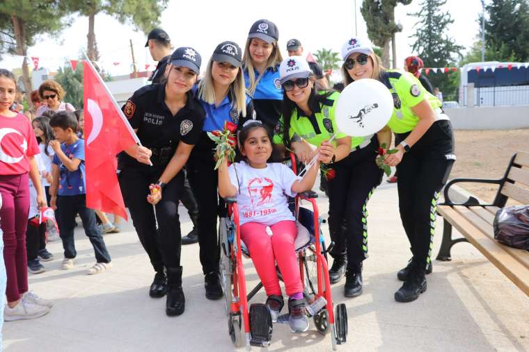 Çocukların sevgisi ve polislerin jestleri! 3