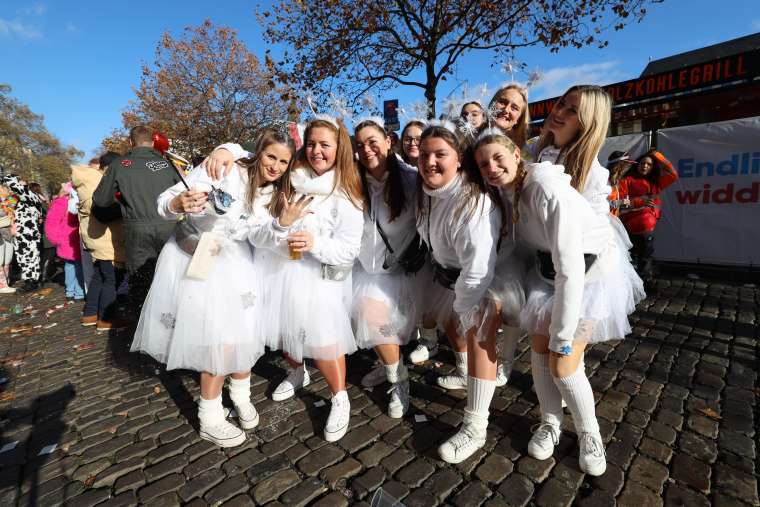 Almanya’da '5. Mevsim' karnaval sezonundan renkli görüntüler! 9