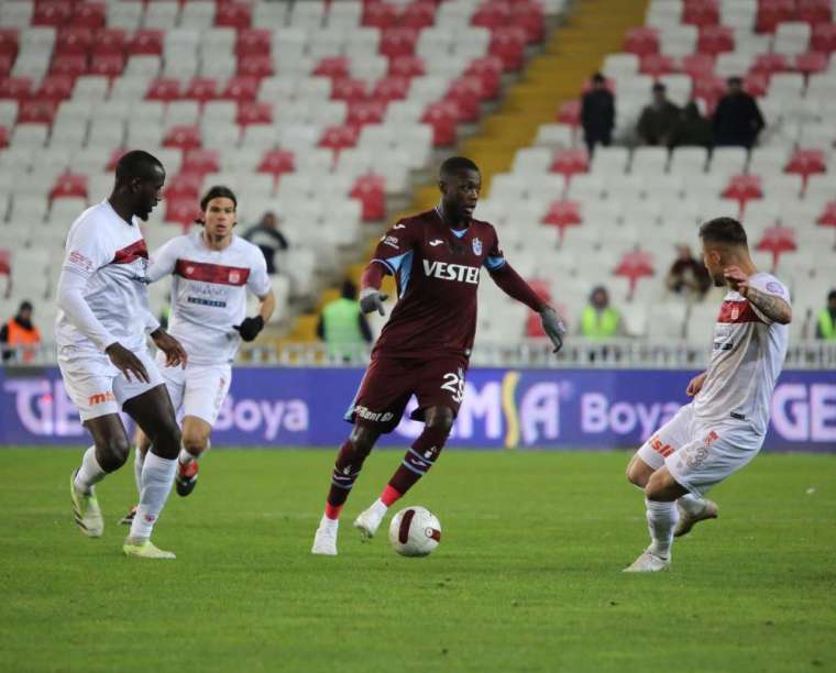 Sivasspor Trabzonspor'u durduramadı 2